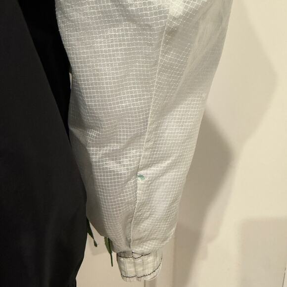 Nike Windbreaker Jacket - Picture 6 of 6